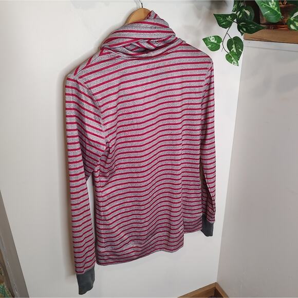 Roxy Plain Jane Slouchy Neck Striped Sweater in Magenta/Gray Size Large - Picture 4 of 12